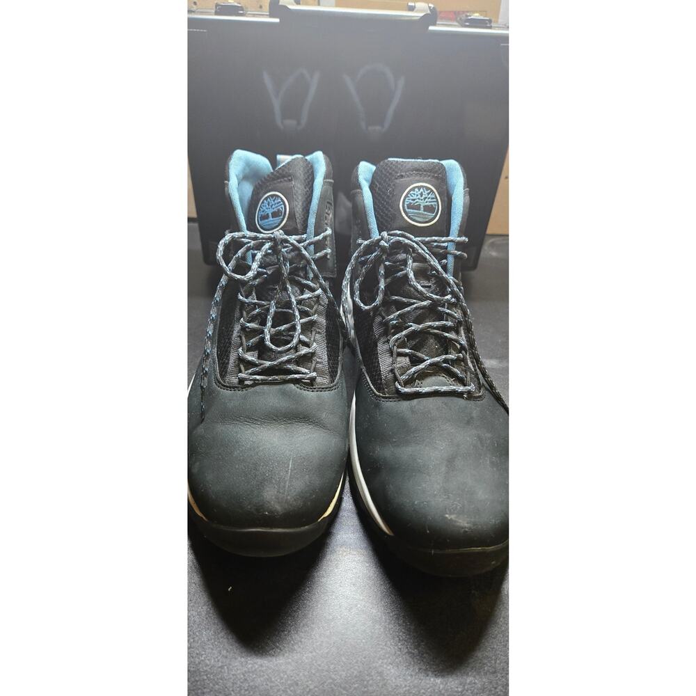 Timberland - Picture 3 of 5